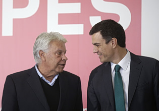 Ισπανία: Ο πρώην πρωθυπουργός Φελίπε Γκονθάλεθ ζητά την προκήρυξη πρόωρων εκλογών