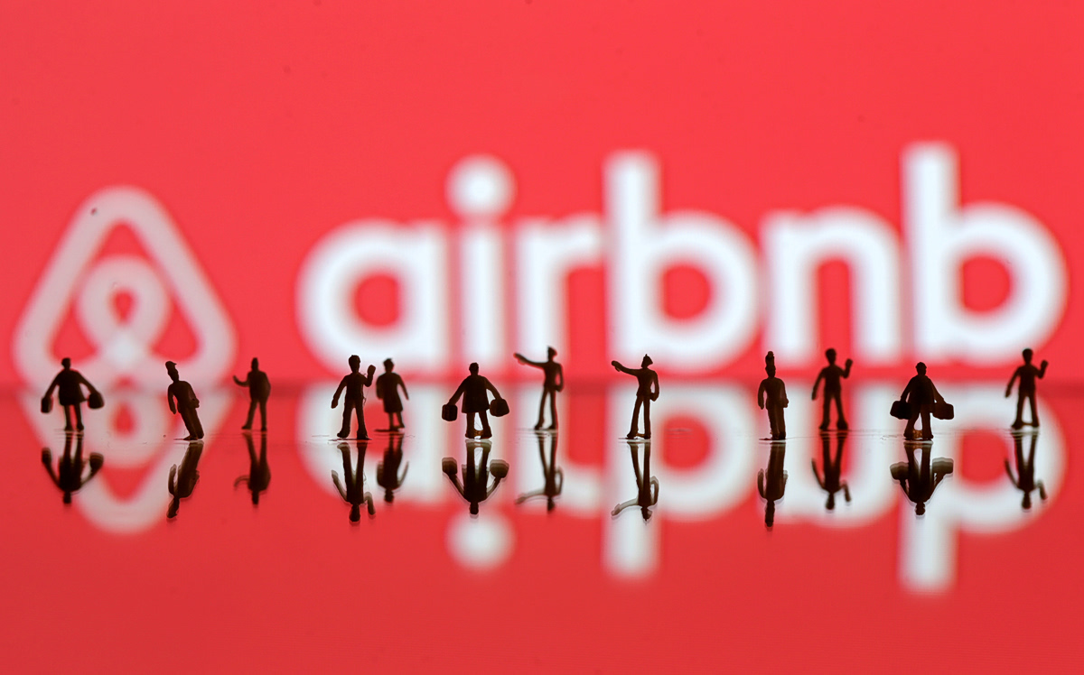 Airbnb: Ανοδικά κινείται η ζήτηση στη βραχυχρόνια μίσθωση, αυξάνονται οι τιμές στα καταλύματα