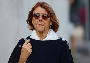 Ζιζέλ Πελικό: Βρήκε ξανά την αγάπη και την εμπιστοσύνη – Ο νέος της σύντροφος [εικόνες]