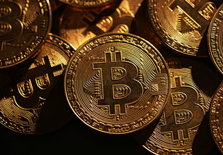 Κρυπτονομίσματα: Στο… μικροσκόπιο τα crypto