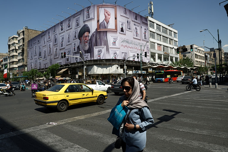 Από μια κλωστή κρέμεται η εκεχειρία - «Ο Τραμπ σκέφτεται σοβαρά την επανέναρξη των στρατιωτικών επιχειρήσεων»