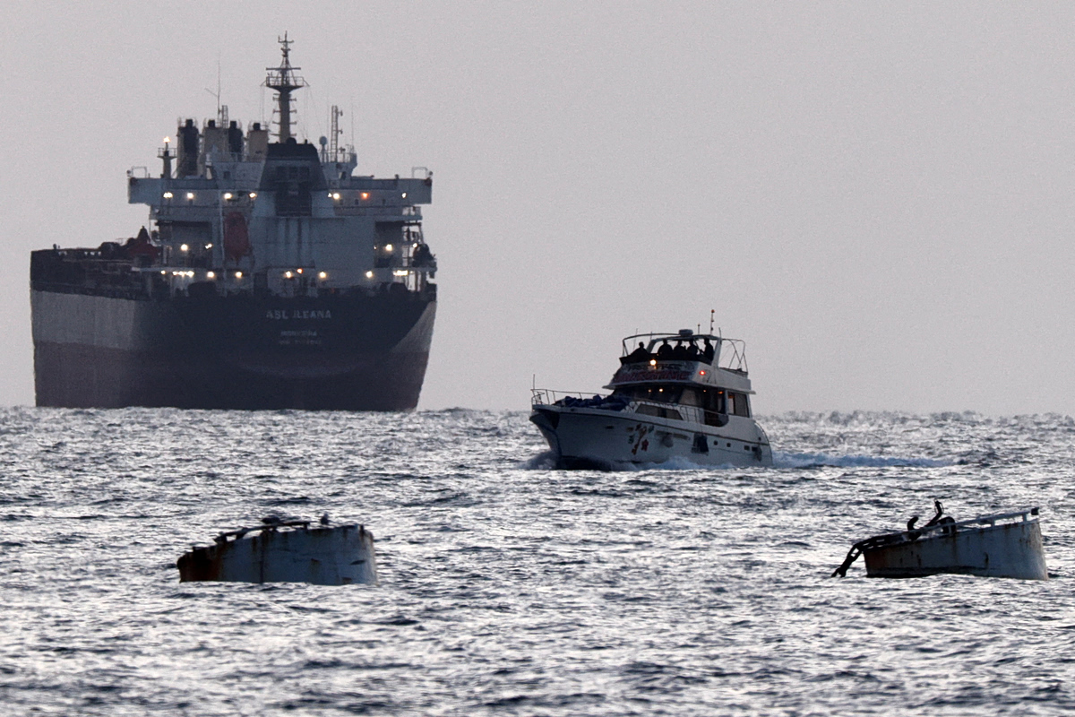 Global Sumud Flotilla: 430 μέλη του οδηγούνται στο Ισραήλ μετά την απαγωγή τους από τις IDF