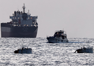 Global Sumud Flotilla: 430 μέλη του οδηγούνται στο Ισραήλ μετά την απαγωγή τους από τις IDF