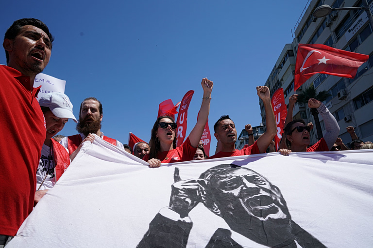 Ανησυχία στη Γερμανία για τις εξελίξεις με την αντιπολίτευση στην Τουρκία