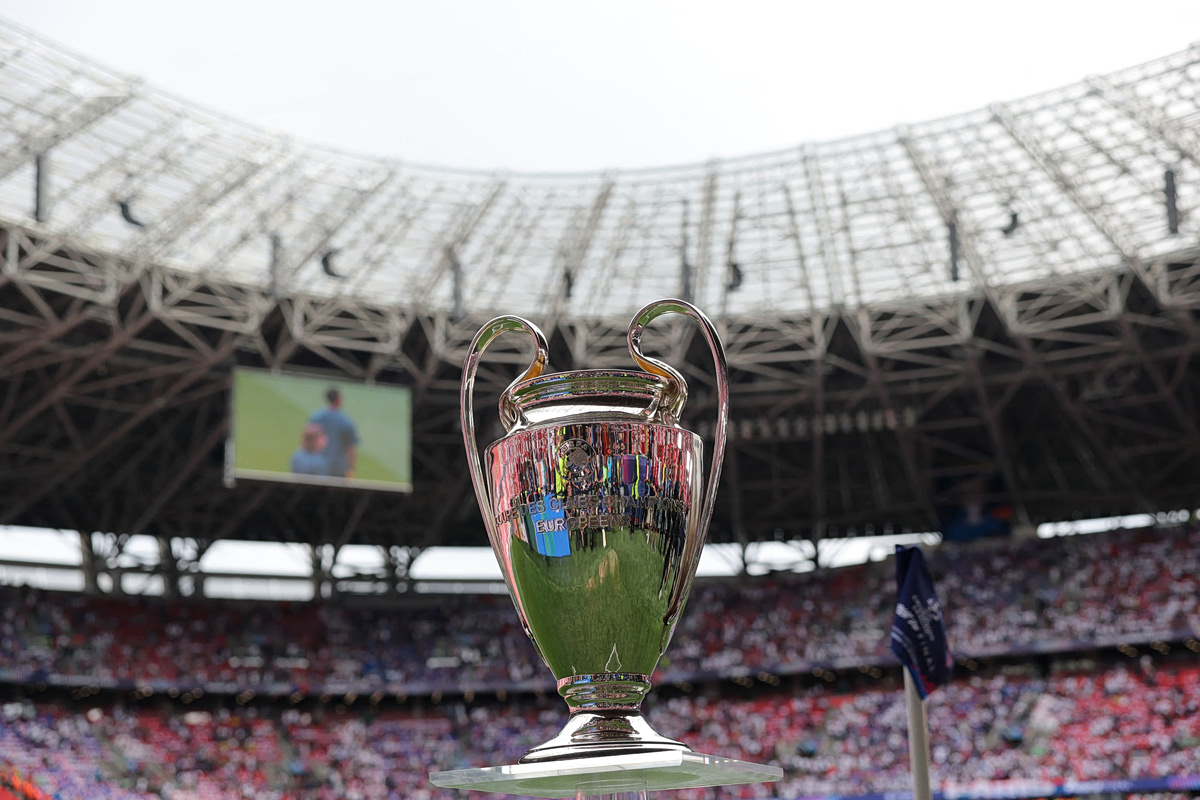 Ανρί και Κιμπεμπέ «έφεραν» το τρόπαιο του Champions League στην Puskás Aréna