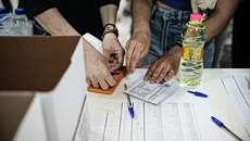 Πανελλαδικές 2026: Οι απαντήσεις στα θέματα Νεοελληνικής Γλώσσας και Λογοτεχνίας