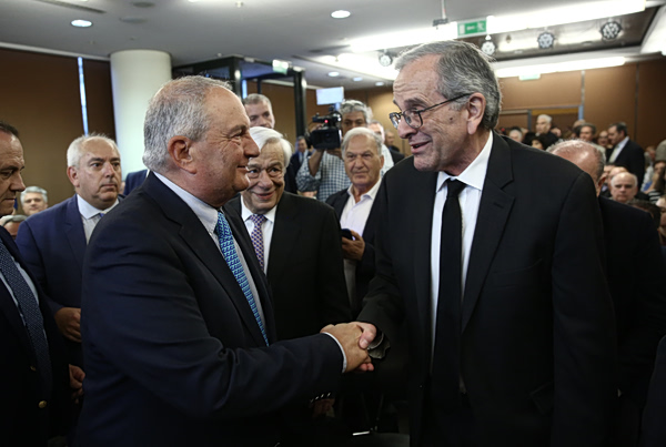 Οι κινήσεις Καραμανλή – Σαμαρά οξύνουν τη νευρικότητα του Μαξίμου – Από Φθινόπωρο το κόμμα Σαμαρά
