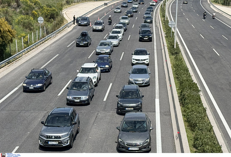 Αθηνών – Λαμίας: Καραμπόλα 7 οχημάτων στο ύψος της εξόδου για Λυκόβρυση