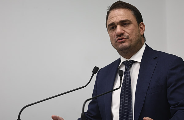 Τσουκαλάς: Σε ομηρία όσοι λαμβάνουν συντάξεις χηρείας – Θα κάνει κάτι η κυβέρνηση;