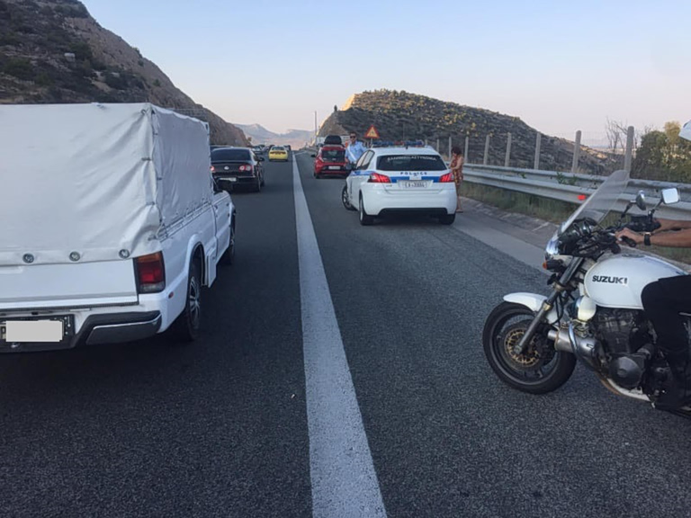 Αυτή είναι η παράβαση που ελέγχει καθημερινά η Τροχαία – Επιφέρει πρόστιμο 150 ευρώ και αφαίρεση διπλώματος