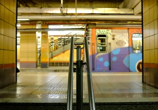 ΗΣΑΠ: Αναστάτωση στον σταθμό της Ομόνοιας με άνδρα που έπεσε στις ράγες – Διακόπηκε η κυκλοφορία