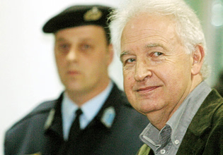 Νέα Αριστερά: Να μην ανακληθεί η αποφυλάκιση του Αλέξανδρου Γιωτόπουλου