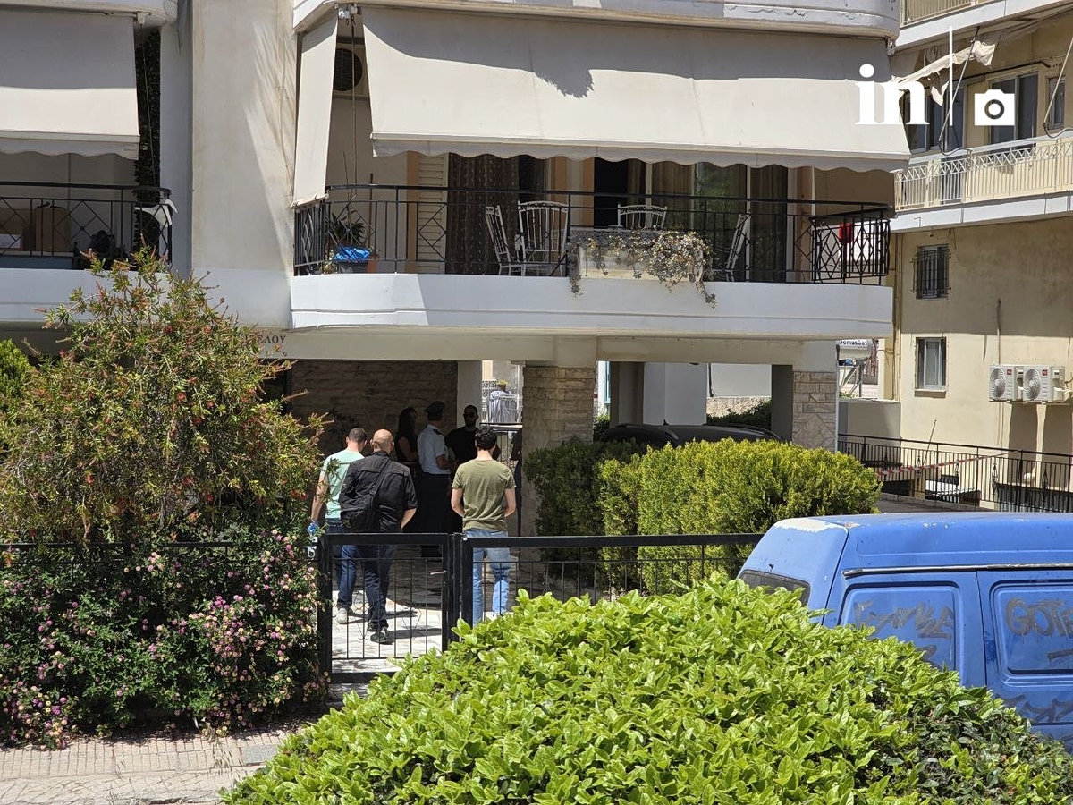 Ηλιούπολη: «Συγγνώμη, σας αγαπώ πολύ» – Το σημείωμα που άφησε η μία 17χρονη πριν πέσει στο κενό με τη φίλη της