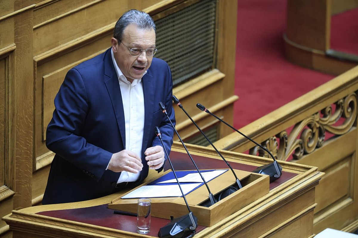 Φάμελλος: Είστε είτε εκβιαζόμενοι είτε διαπλεκόμενοι – Όλοι οι βουλευτές της ΝΔ συνένοχοι στο μπάζωμα