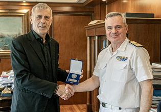 Συνάντηση του Δημάρχου Πειραιά με τον νέο Διοικητή της Σχολής Ναυτικών Δοκίμων