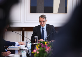 Στην… πρέσα του ΟΠΕΚΕΠΕ και των υποκλοπών
