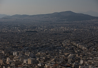 Αναστάτωση από την έντονη οσμή αερίου στα νότια προάστια της Αθήνας