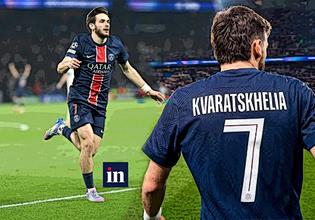 Κβίτσα Κβαρατσέλια: Santa… Kvaradona