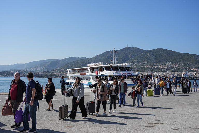 Επίδομα αδείας: Πώς υπολογίζεται και πότε το παίρνουν οι εργαζόμενοι
