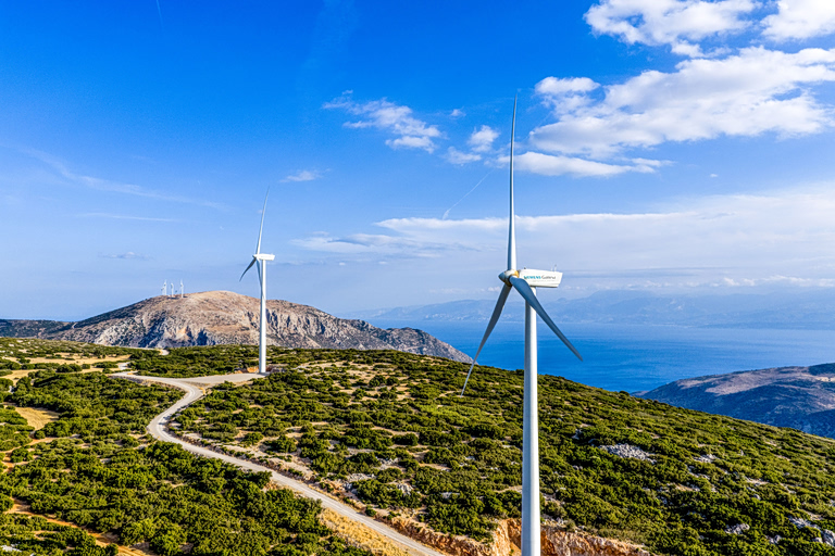 Πού επιτρέπονται και πού απαγορεύονται οι ανεμογεννήτριες με το νέο χωροταξικό ΑΠΕ