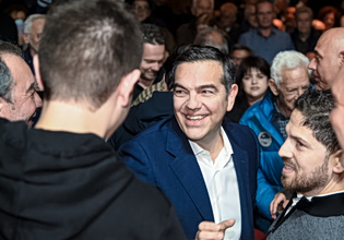 Ο Τσίπρας αρχίζει τις πολιτικές συγκεντρώσεις: Το οργανωτικό στην πρώτη γραμμή – με το νέο κόμμα ανοίγει και το μητρώο μελών