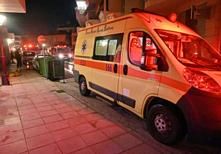 Σε κρίσιμη κατάσταση άνδρας που παρασύρθηκε από ΙΧ στην Πετρούπολη