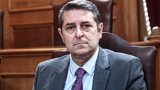 Στην Ελλάδα ο Γιώργος Μυλωνάκης μετά τη θεραπεία στη Γερμανία – Αισιοδοξία για την πορεία της υγείας του