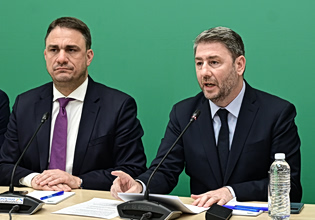 Τσουκαλάς για Πρωτομαγιά: Η μείωση των ωρών εργασίας μπορεί να γίνει εργαλείο αναδιανομής