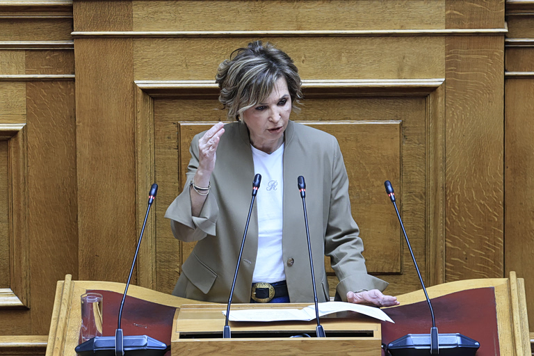 Γεροβασίλη: Η κυβέρνηση επιχειρεί να «σβήσει» τα ίχνη της από το σκάνδαλο των υποκλοπών