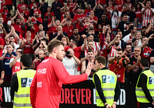 Βεζένκοφ: «Τιμή μας όταν έρχονται θρύλοι του αθλητισμού»