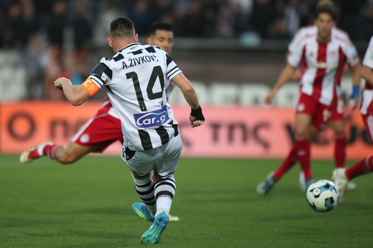 Super League: Ολυμπιακός και ΠΑΟΚ κοντράρονται στο Καραϊσκάκη – Η ΑΕΚ υποδέχεται τον Παναθηναϊκό στη Νέα Φιλαδέλφεια