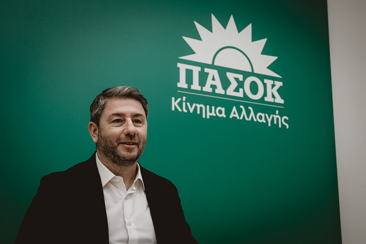 ΠΑΣΟΚ: Όλο το παρασκήνιο του Πολιτικού Συμβουλίου – Η στρατηγική Ανδρουλάκη, η «μάχη» της διεύρυνσης και τα στιγμιότυπα