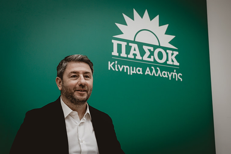 ΠΑΣΟΚ: Όλο το παρασκήνιο του Πολιτικού Συμβουλίου - Η στρατηγική Ανδρουλάκη, η «μάχη» της διεύρυνσης και τα στιγμιότυπα