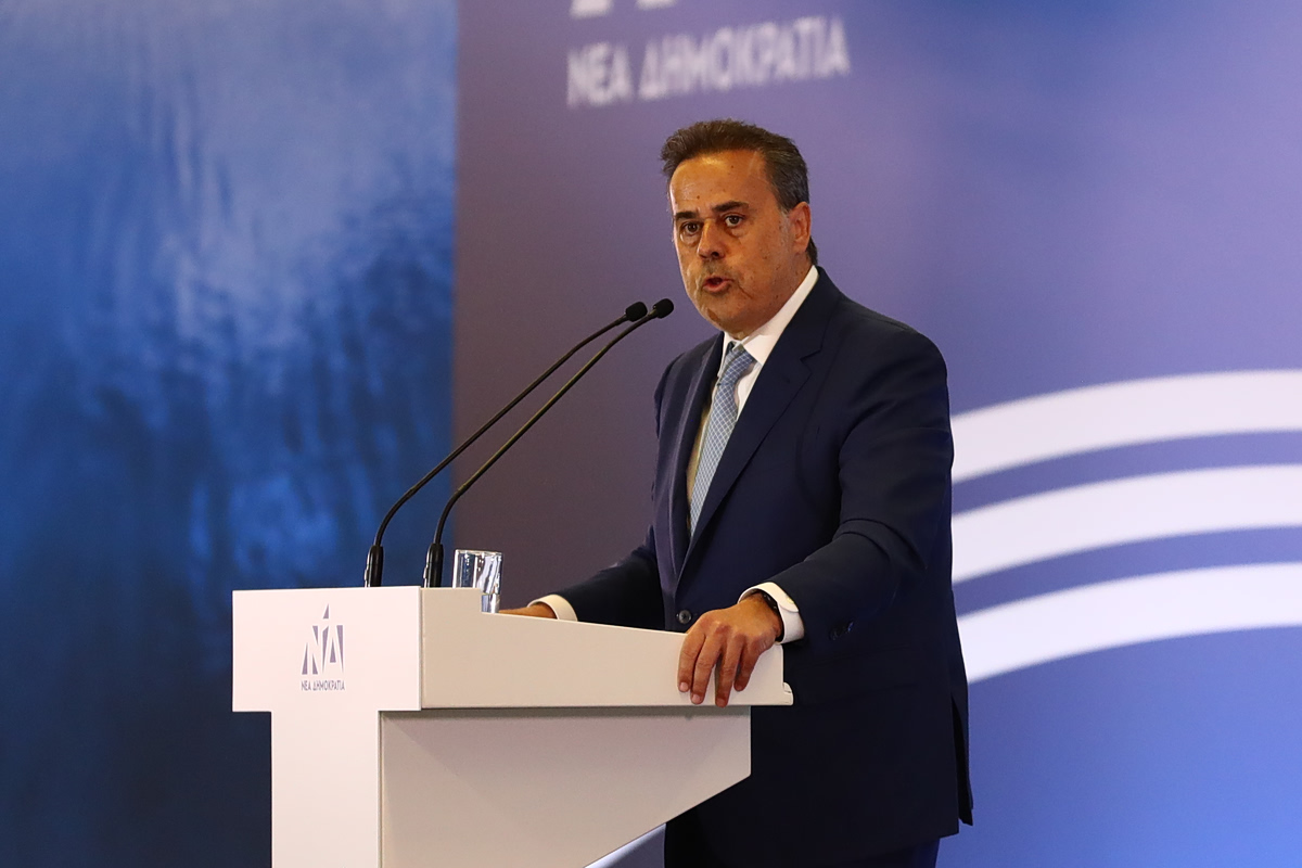 Παπασταύρου: Όσο συνεχίζεται η κρίση η κυβέρνηση δεν θα αφήσει κανέναν πίσω