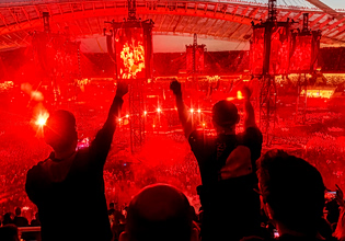 Κατάμεστο το ΟΑΚΑ για τους Metallica: Μια εκρηκτική βραδιά στην Αθήνα με το απόλυτο metal παραλήρημα