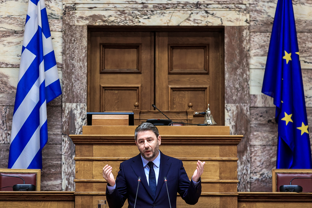 Ανδρουλάκης: Οκτώ δεσμεύσεις του ΠΑΣΟΚ για το ιδιωτικό χρέος – Η κυβέρνηση ταυτίστηκε με τη λεηλασία των ξένων funds