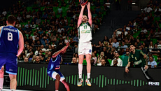 Παναθηναϊκός – Μύκονος Betsson 99-75: Έκαναν εύκολα το 1-0 οι «πράσινοι» στην πρεμιέρα των play-off της Stoiximan GBL