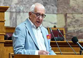 Στα άκρα η κόντρα Κακλαμάνη με Ανδρουλάκη – Στην επιτροπή Δεοντολογίας οι διαρροές του ΠΑΣΟΚ – «Είναι κοινοβουλευτική εκτροπή»