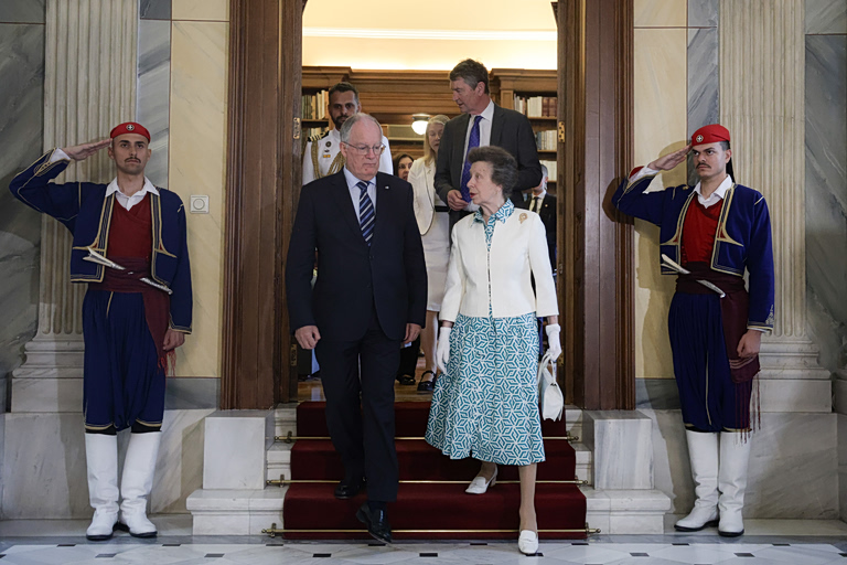 Στο Προεδρικό Μέγαρο η πριγκίπισσα Άννα – Συναντήθηκε με τον Κωνσταντίνο Τασούλα