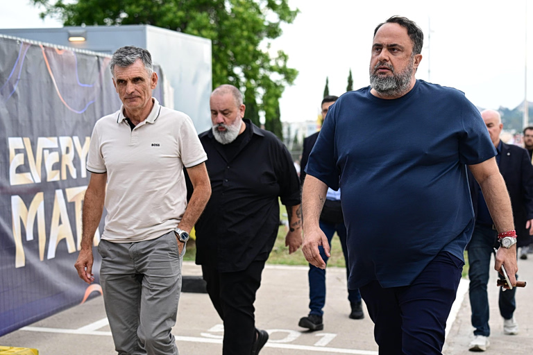 Στο «T-Center» ο Βαγγέλης Μαρινάκης – Μαζί του ο Μεντιλίμπαρ (vids, pics)