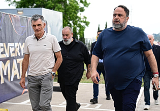 Μαρινάκης: «Να το σηκώσουμε ξανά, εδώ μέσα»