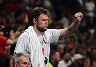 Βεζένκοφ: «Είμαστε μια νίκη μακριά από τον στόχο, αλλά πρέπει να μείνουμε ταπεινοί»