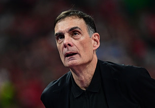 Συγκινημένος ο Γιώργος Μπαρτζώκας: «Το αξίζαμε με τον τρόπο που παίξαμε όλη τη χρονιά»