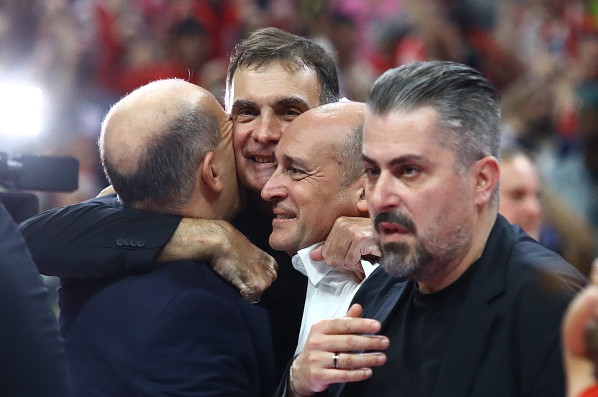 Το πήρε και ξέσπασε ο θρύλος Γιώργος Μπαρτζώκας!