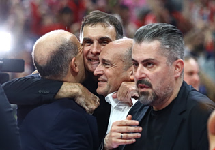 Το πήρε και ξέσπασε ο θρύλος Γιώργος Μπαρτζώκας!