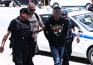 Θεσσαλονίκη: Δίωξη για ανθρωποκτονία με δόλο στον 30χρονο για τη δολοφονία του πατέρα του