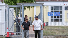 Δίκη για τα Τέμπη: Ο σταθμάρχης ως «εύκολο θύμα» και ο Κυρανάκης – Καρφιά συγγενών κατά συνηγόρων