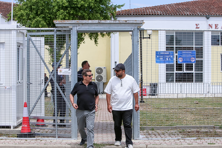Δίκη για τα Τέμπη: Ο σταθμάρχης ως «εύκολο θύμα» και ο Κυρανάκης – Καρφιά συγγενών κατά συνηγόρων