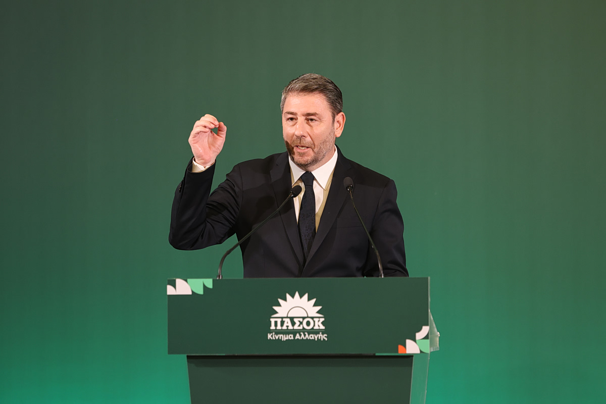ΠΑΣΟΚ: Πώς διαβάζουν την «επιστροφή» Τσίπρα – Η ενόχληση για τις δημοσκοπήσεις και η «μάχη» για την κεντροαριστερά