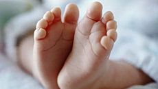 Καρπενήσι: Κάθειρξη 14 και 12 ετών χωρίς αναστολή σε γονείς για βαριά κακοποίηση του βρέφους τους